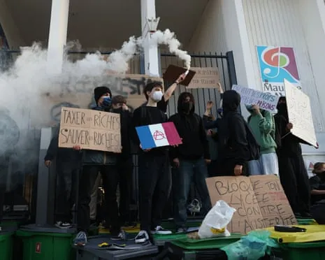 Recently Appointed France's PM Faces Intense Pressure as Countrywide Strikes Paralyze Schools and Transportation
